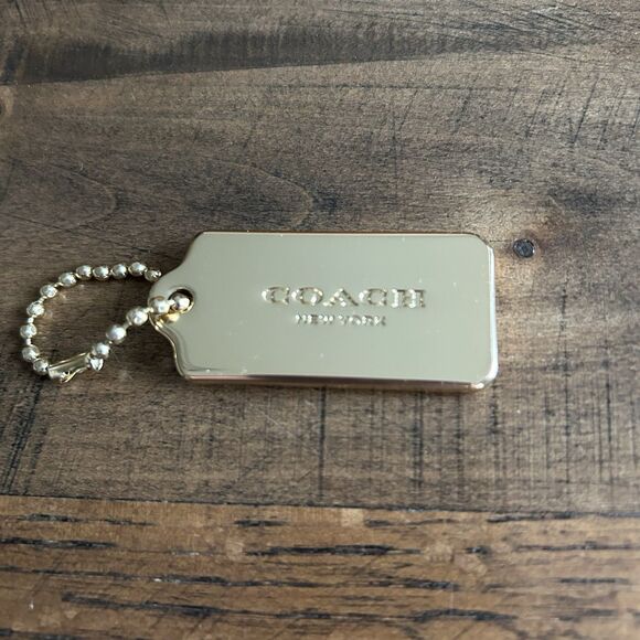 Coach New York Gold Tone Bag Charm Hang Tag Keychain Solid Metal - Picture 5 of 6